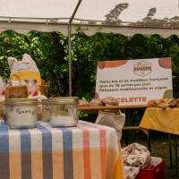 Boulangerie Losson - Edith et son stand sur la fabrication du pain