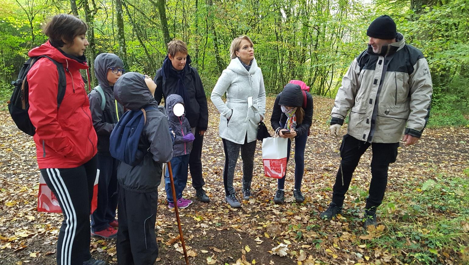 Atelier enfants avec Yvonne, l'animatrice