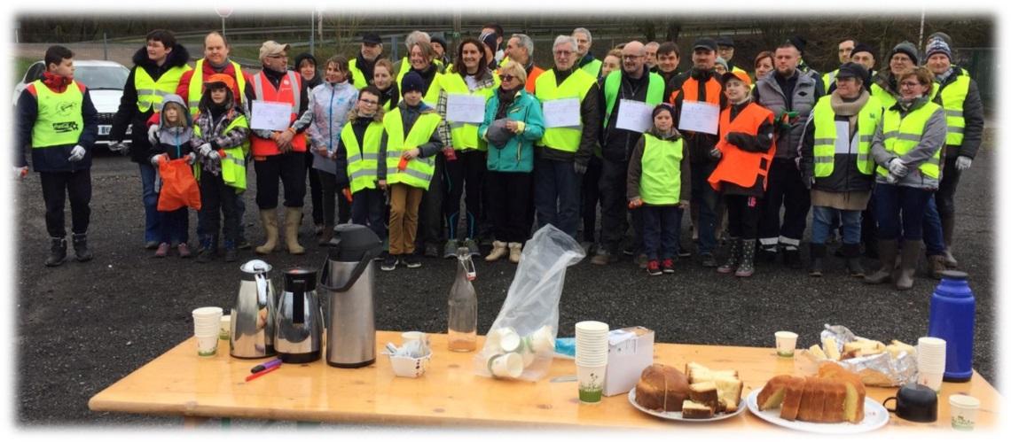 Ramassage dechets anzeling photo groupe